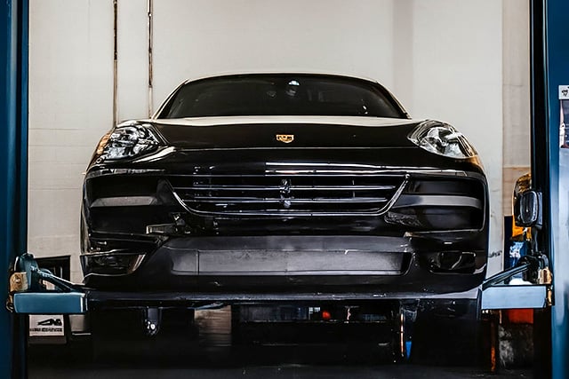 RENN-about-black-suv-2-1